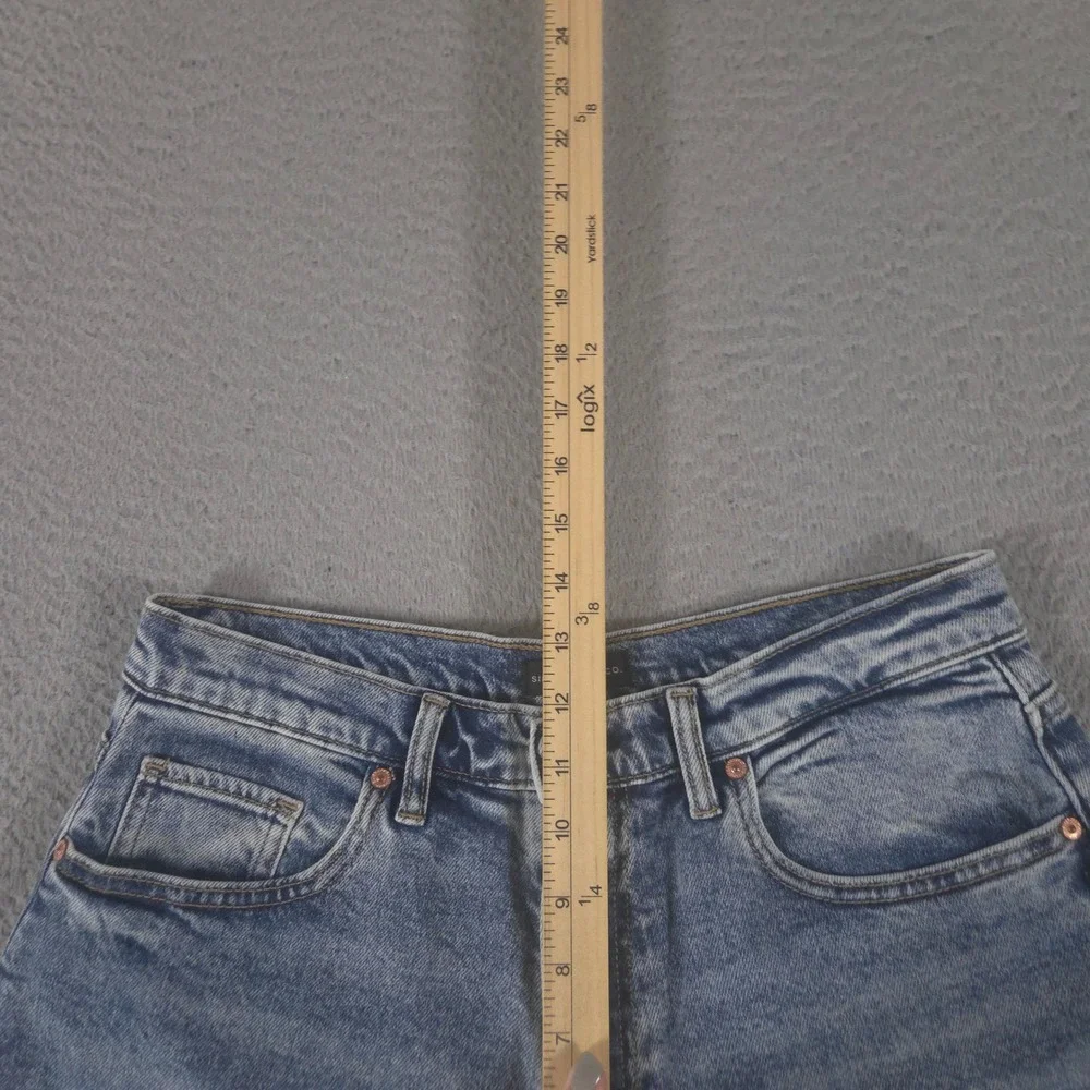 Silver Jeans Co Shorts Womens 28 Blue Curve Bermuda Raw Hem Barrel Leg Denim